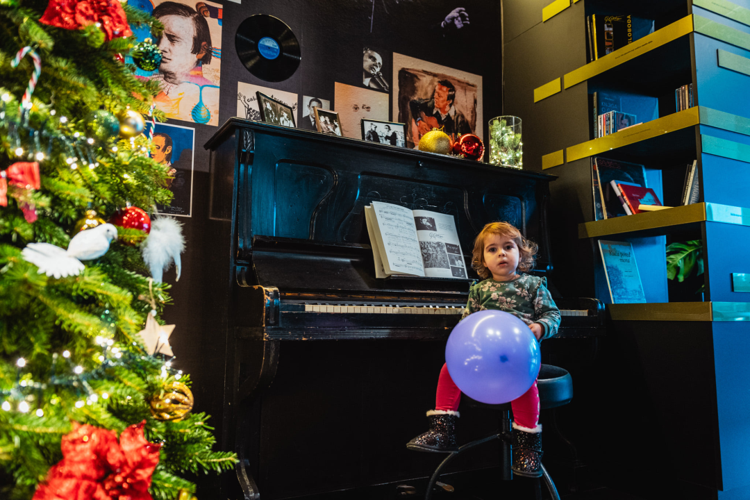 Tko je danas Robin Hood? Predstava u Arsenu razveselila mlade Šibenčane