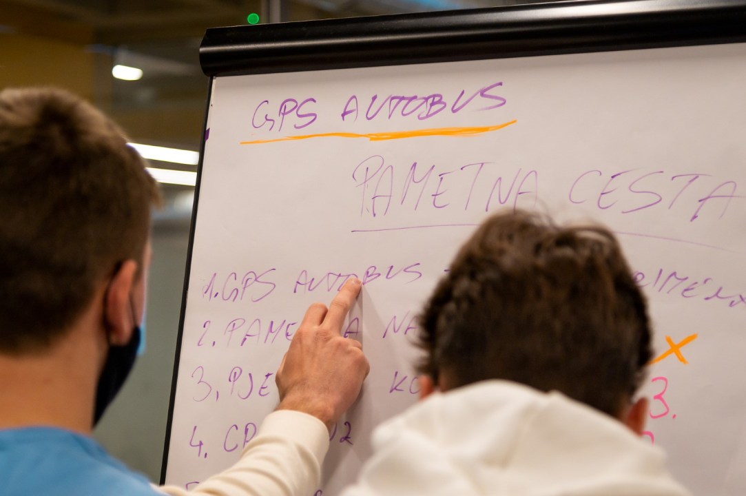 U Trokutu održan prvi Hackathon: Nagrađene tri prometne ideje, najboljem timu ide 10 tisuća kuna 