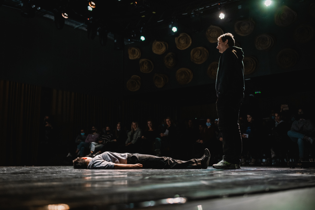 ‘Love will tear us apart’ u Arsenu: Vrhunski ples, vrhunska glazba i slučajni plesač iz publike