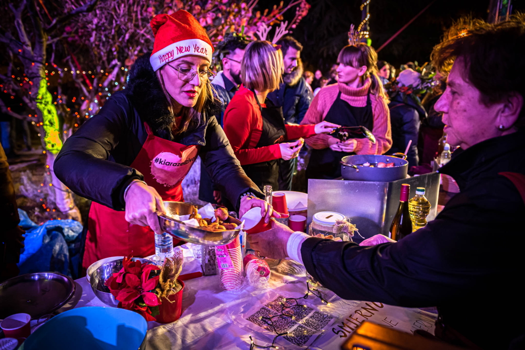 'Grandece od cukra', predvođene popularnom Duki, ispekle najbolje fritule na Frituladi u đardinu 