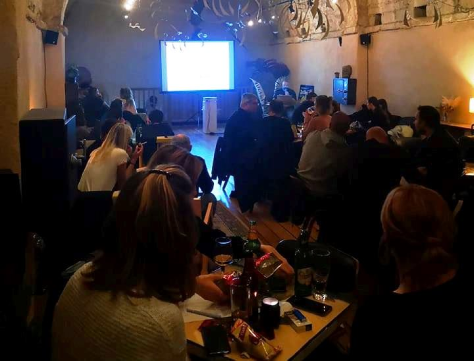 Prije osam godina u Azimutu je počela pub kviz histerija: Čast da obilježi tu obljetnicu pripala je koautoru prvog kviza ikad  