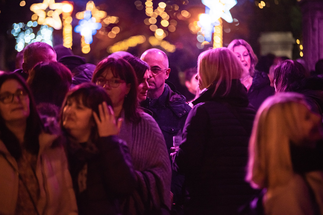 Disco Gimnazija u đardinu vratila Šibenčane u dobra stara vremena: Pogledajte kako je bilo 
