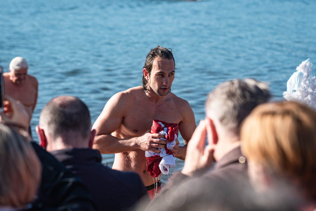 Odvažnih 12 okupalo se na Banju u podne na samu Novu godinu: 'Ovo nije hladna voda'