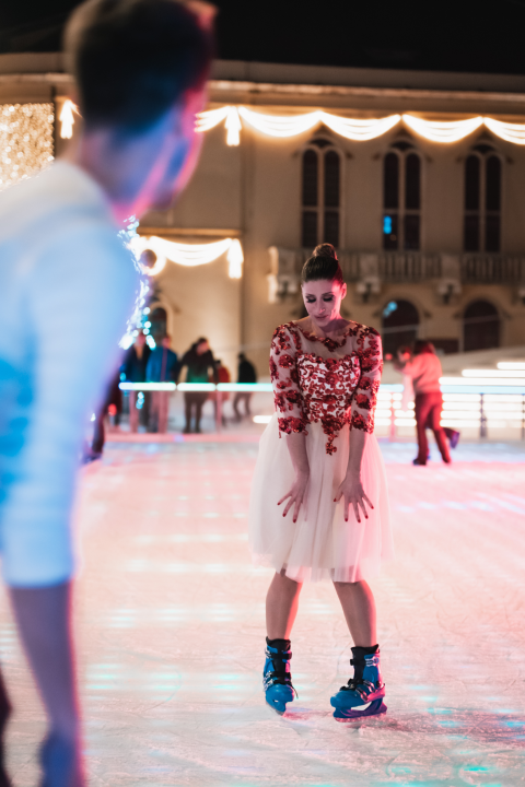 Modna bajka na Vitićevom moru: Šibenčanke klizale u vintage raskošnim haljinama!