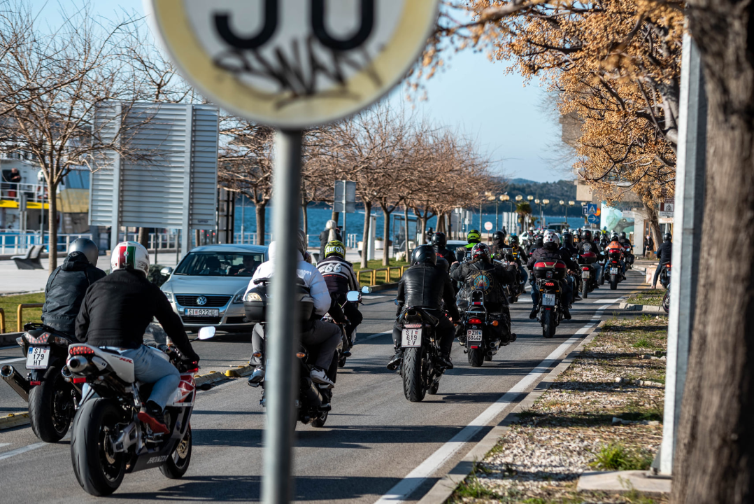 Bajkeri iz cijele države okupili se na gatu Vrulje kako bi se oprostili od Mira Vučenovića