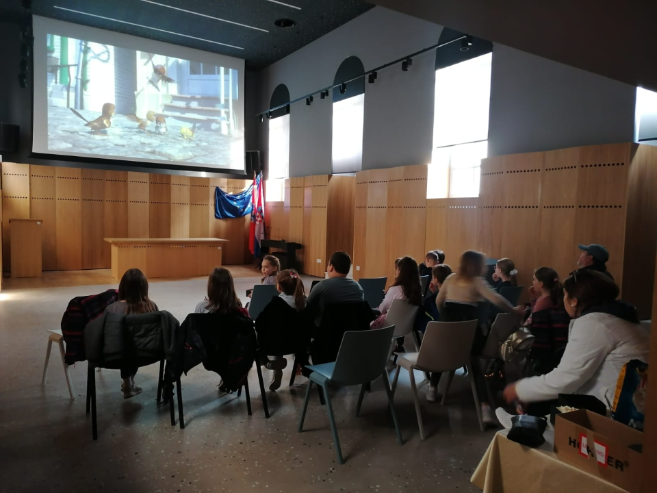 Provjerite raspored Društvenog centra Grada Skradina za travanj!