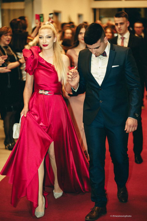 Učenici Medicinske škole u večeri koju će pamtiti do kraja života (1. dio)