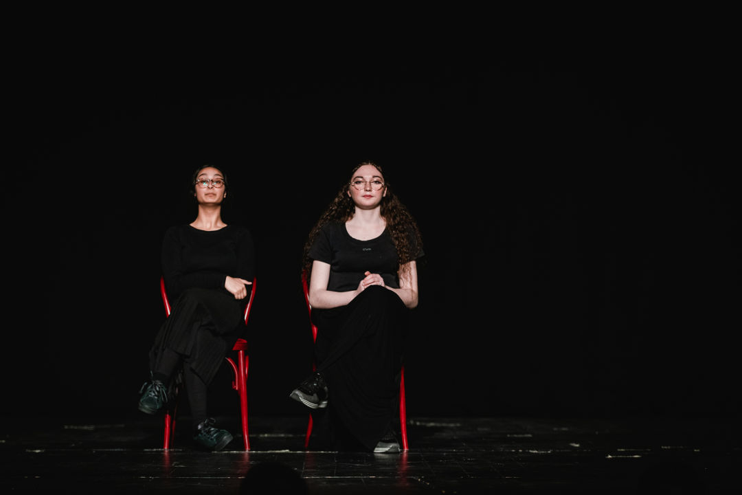 Smijeh i suze za Luku Škarića koji je iz publike gledao prijatelje kako mu ‘Mojom pričom’ skupljaju novac za operaciju