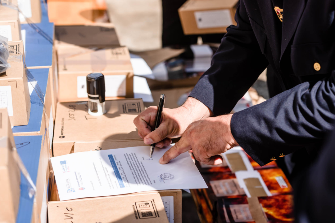 Gotovo milijun kuna vrijedna komunikacijska oprema iz projekta FIRESPILL podijeljena županijskim vatrogascima 