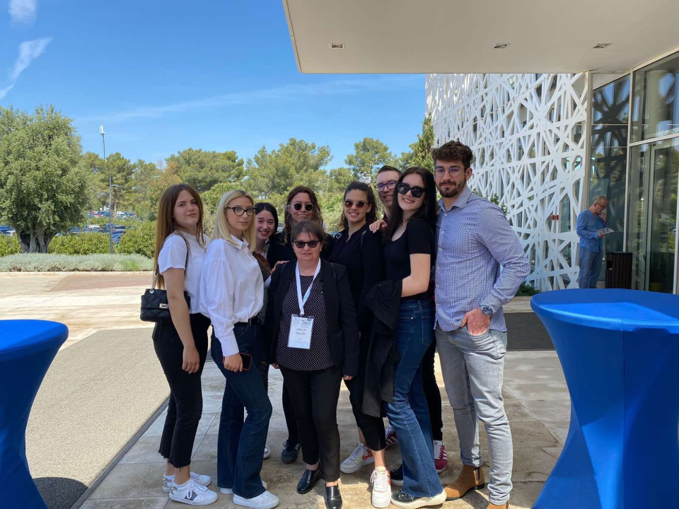 Maturanti Medicinske škole na kongresu koji je okupio preko 500 sudionika iz 28 zemalja