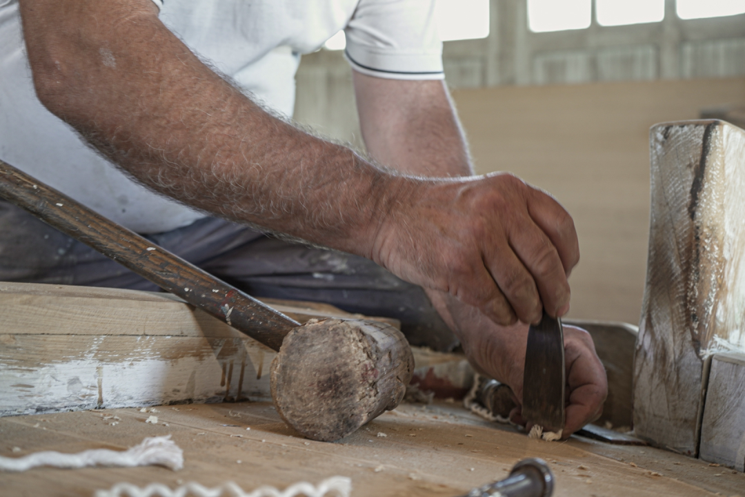 Betina je najpoznatije sjedište vrsnih brodograditelja, a u lipnju organiziraju veliki sajam