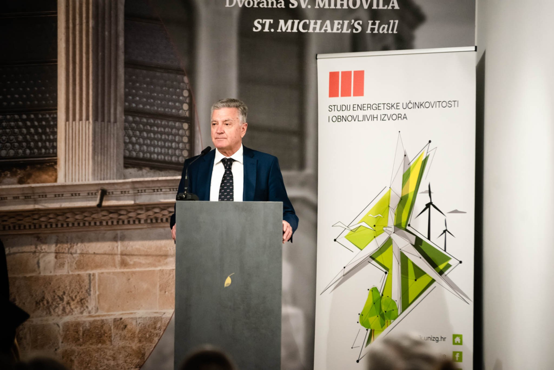 U Šibeniku promovirana četvrta generacija inženjera prvostupnika energetskih tehnologija: Stigao i rektor Boras