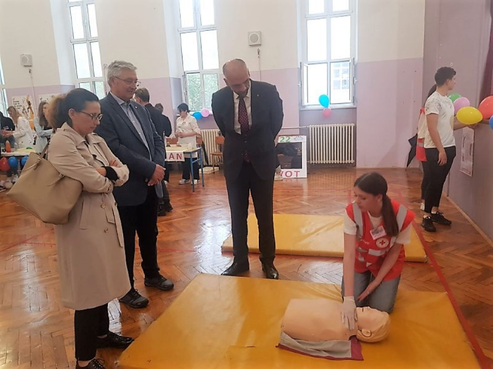 U Gimnaziji Antuna Vrančića održan Festival znanosti: 'Drago mi je vidjeti veliki interes učenika za prirodne znanosti'