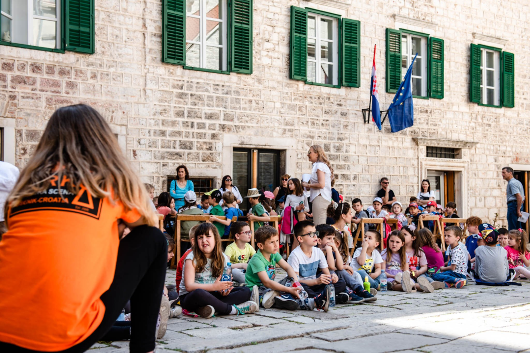 Na današnji dan prije 143 godine Šibenik se po prvi put napio pitke vode s javne špine na Maloj loži 