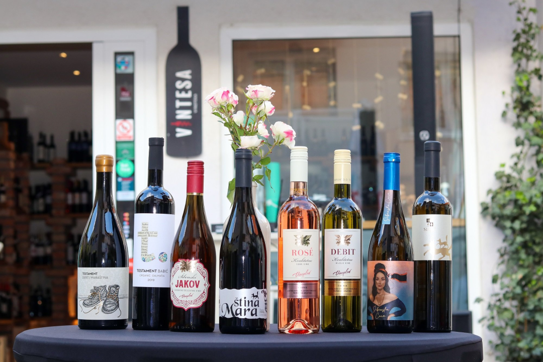 Kušajte romansu pidoće i debita na šibenskoj rivi!    