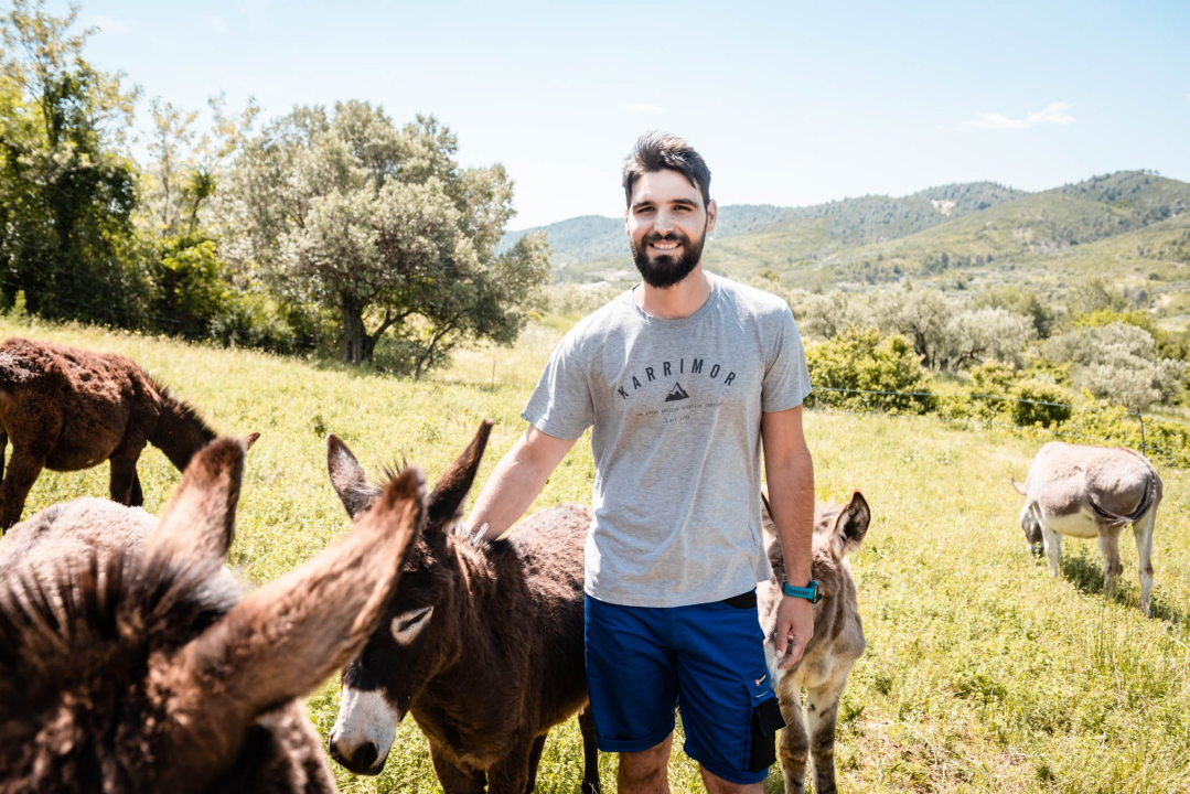 Ante Dujić prvog magarca kupio je kao ljubimca, a danas u Ićevu ima farmu i uhodan posao 