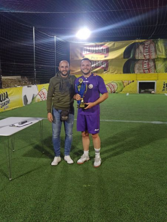 Ekipa Bibich West Ham Ražine pobjednik u seniorskoj, a ekipa GENERACIJA veteranskoj kavez ligi Bilice