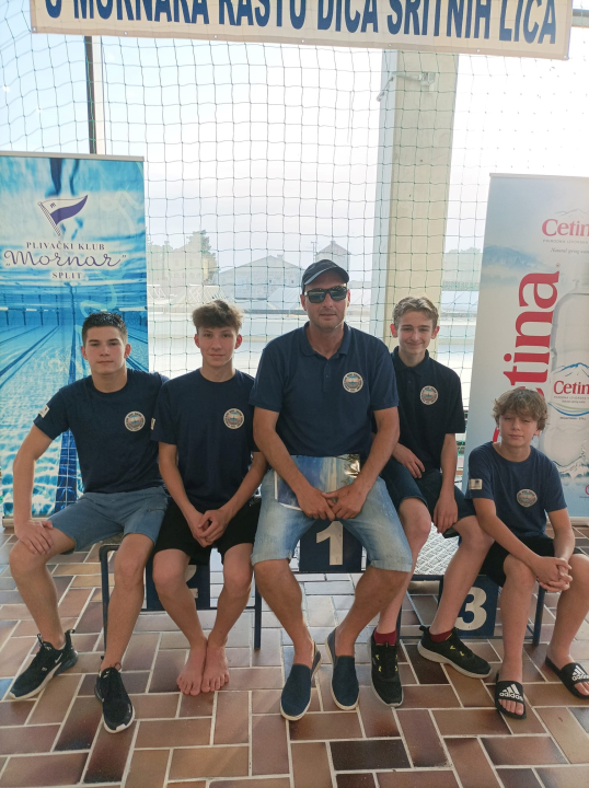 S puno medalja plivači šibenskog 'Mora' vratili su se iz Splita 