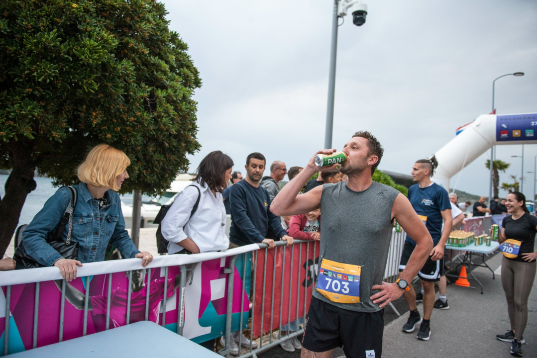 Imamo pobjednike održane Pivske milje: Pogledajte kako je sinoć bilo na šibenskoj rivi  