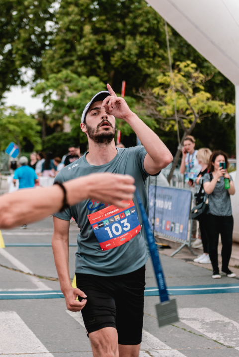 Spektakl u Šibeniku: Pivska milja je bila kao Woodstock, polumaraton završili i brojni Šibenčani