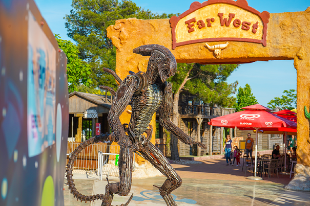 Produženi vikendi u Fun Parku Biograd donose hit Dino party, a potom zabavu sa svemircima i transformerima! 