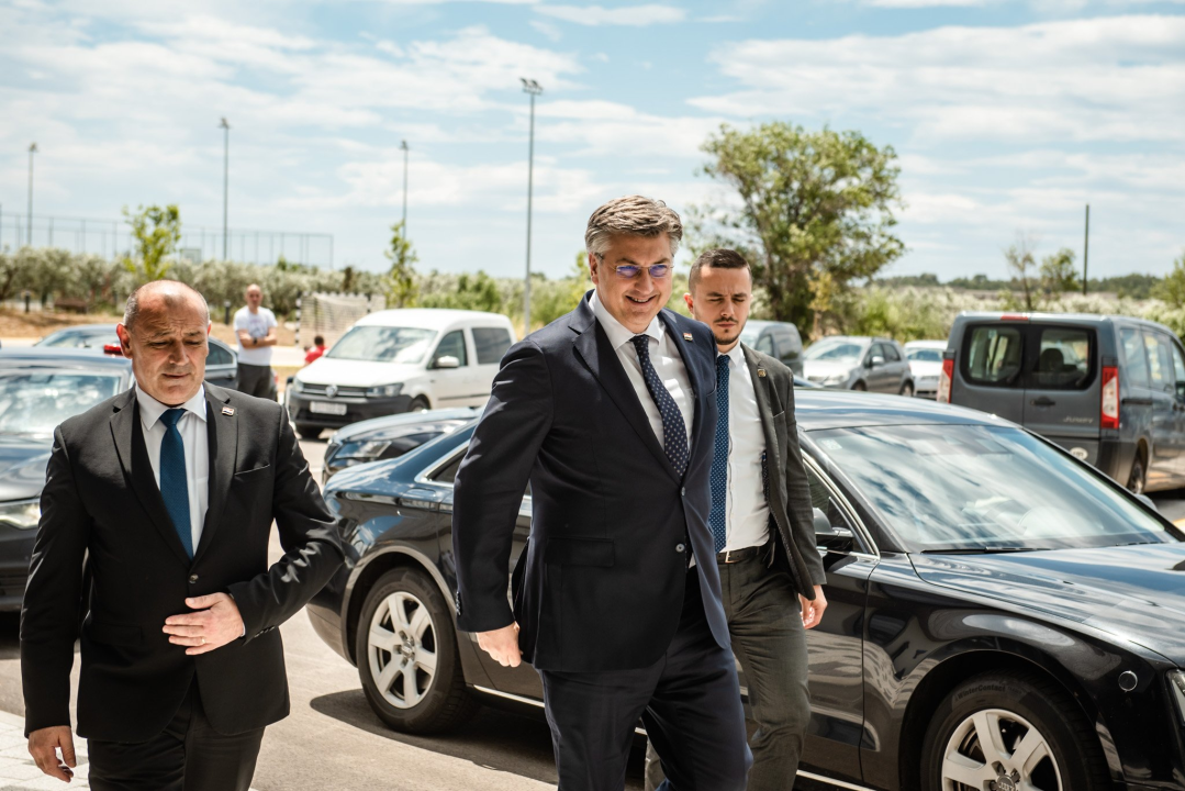 Premijer Plenković otvorio Veteranski centar u Šibeniku: 'Ovo izgleda moćno' 