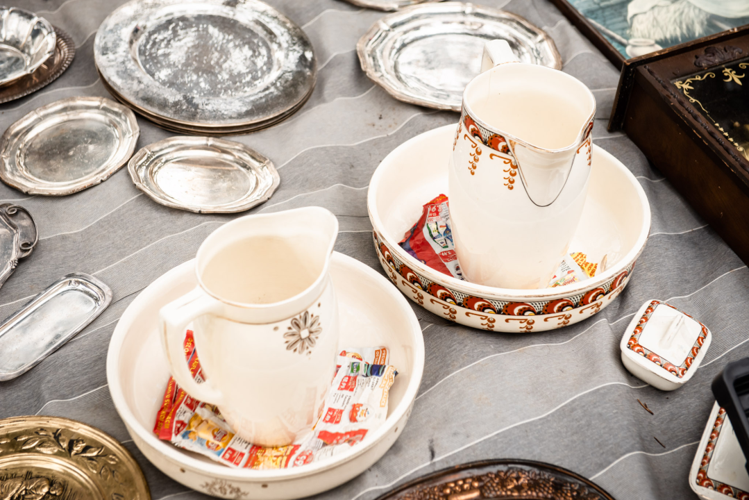 Bili smo na Benkovačkom sajmu: Najtraženija 'roba' su CD-evi Thompsona i Bulića, a za prasetinu se čeka red