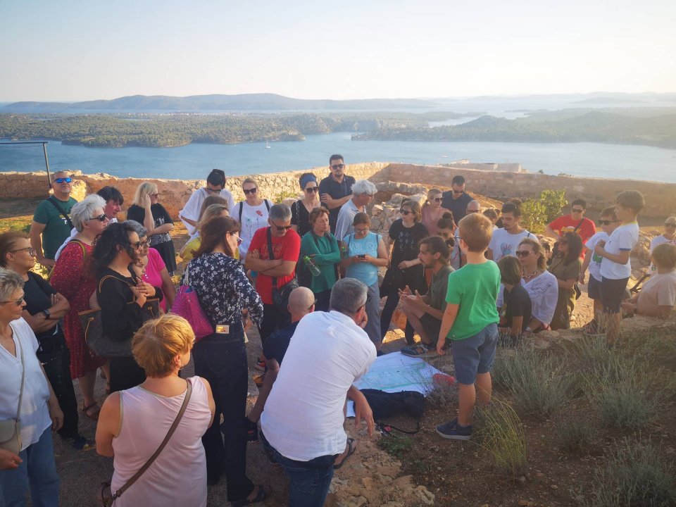 Šibenčani su danas dobili odgovor na pitanje što je sve zasađeno na sv. Ivanu