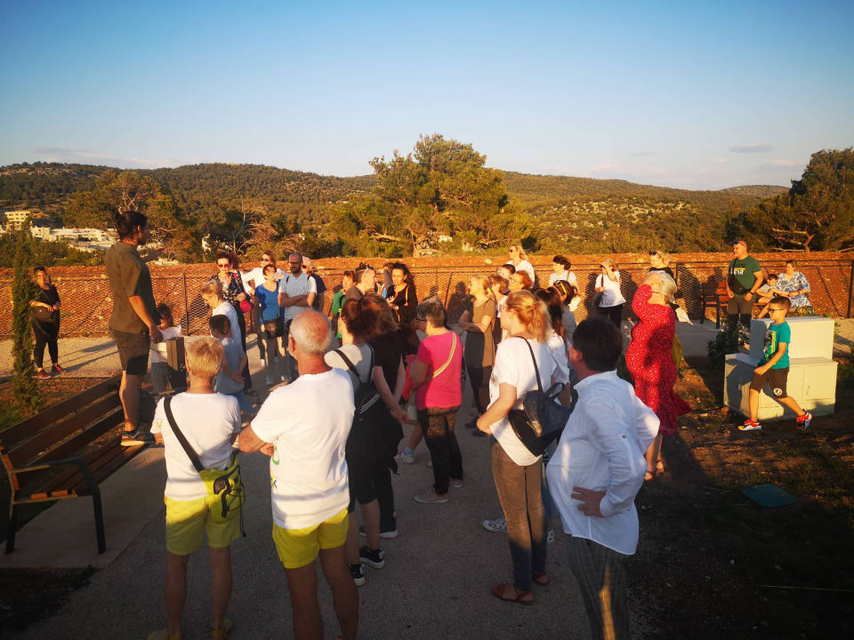 Šibenčani su danas dobili odgovor na pitanje što je sve zasađeno na sv. Ivanu