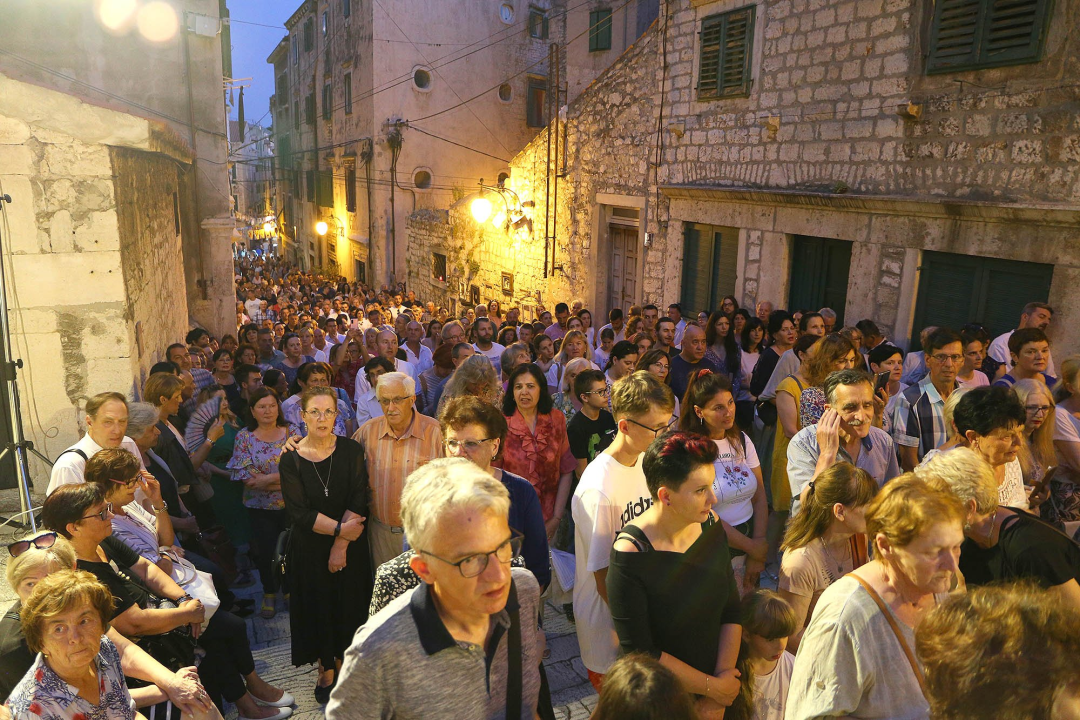 Vjernici u Šibeniku proslavili Tijelovo
