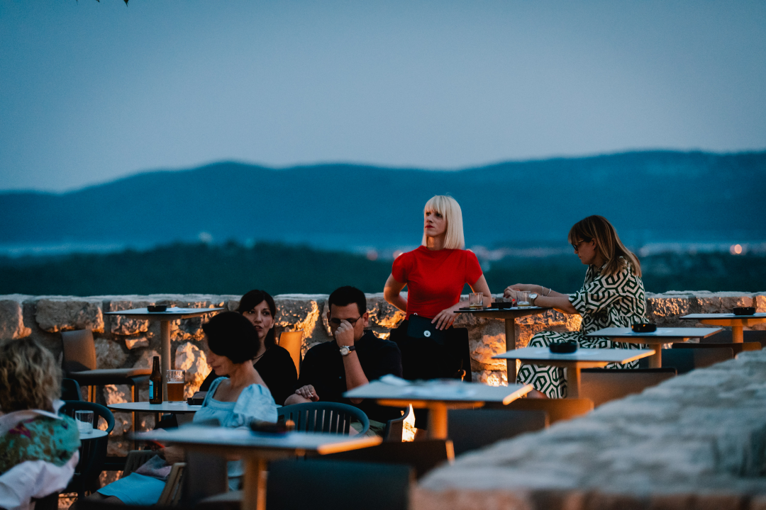 Filmom Nine Violić otvoreno ljetno kino na Baroneu: 'Sjajno se osjećam sa šibenskom publikom' 