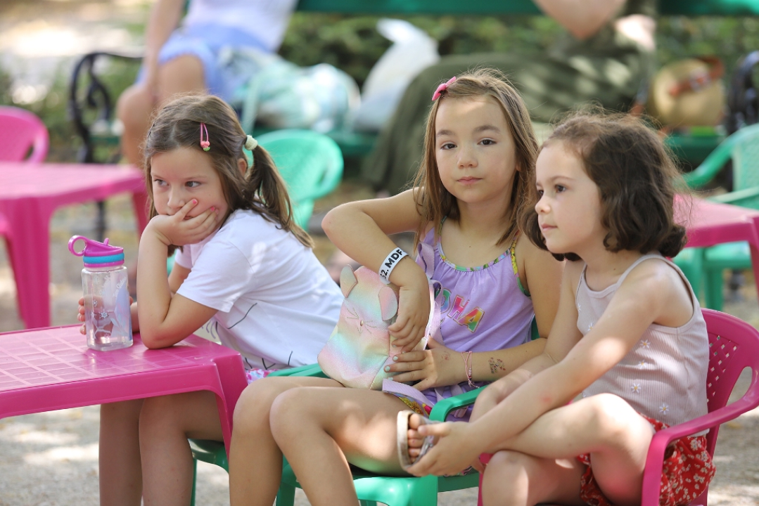 Danas je zbog MDF-a najduži dan u godini: Poznati čitaju, sajam knjiga, ulični program, predstave...