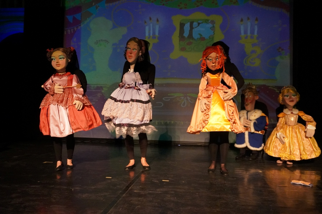 Danas je zbog MDF-a najduži dan u godini: Poznati čitaju, sajam knjiga, ulični program, predstave...