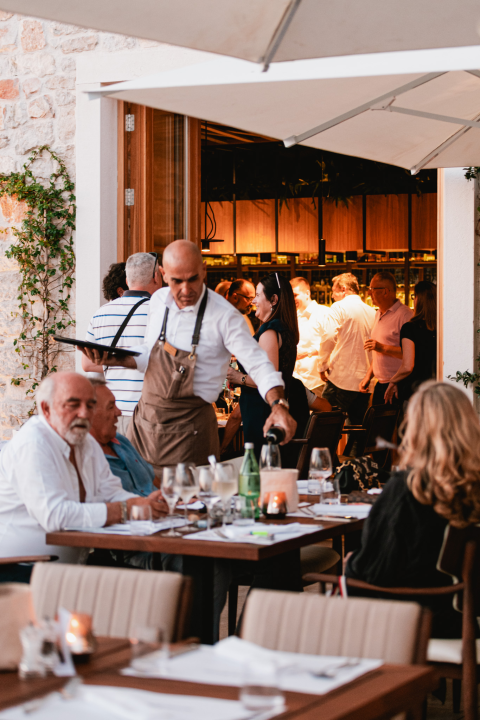 Buta je nova šibenska gastro destinacija: Uživajte u mediteranskim jelima na terasi okruženoj začinima