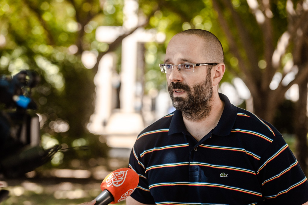  Milanović u Zatonu: Konobari imaju veću plaću od dobrovoljnih vatrogasaca, nitko neće izgorjeti za pet tisuća kuna