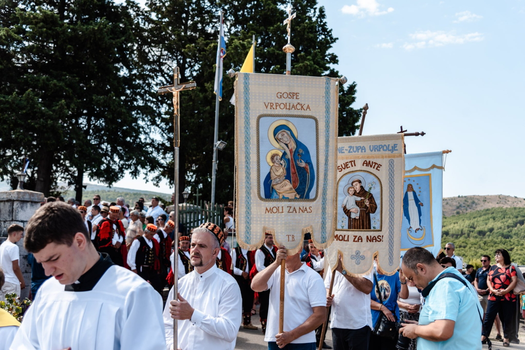 Održana i svečana procesija: Središnju misu predvodio šibenski biskup Tomislav Rogić