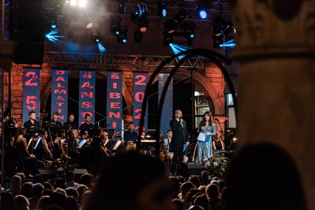 Dok žiri bira pobjednike i dok se zbrajaju glasovi publike, pogledajte fotografije svih izvođača 25. Šansone