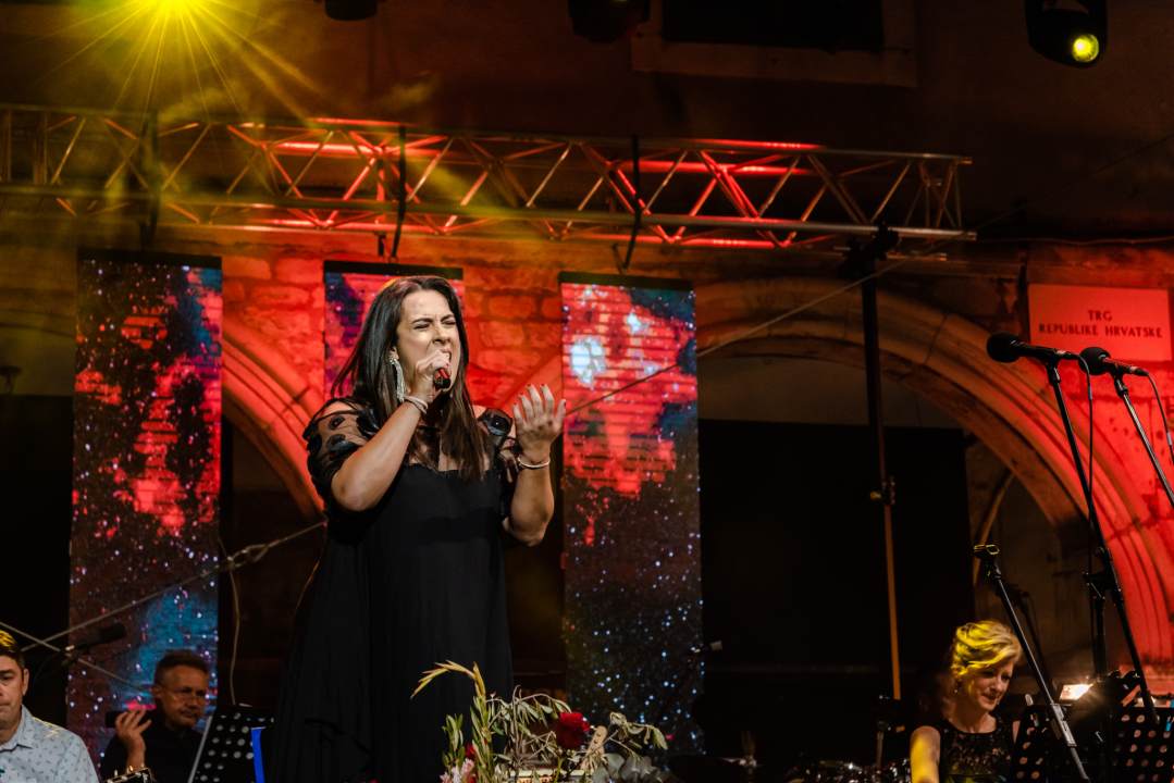 Dok žiri bira pobjednike i dok se zbrajaju glasovi publike, pogledajte fotografije svih izvođača 25. Šansone