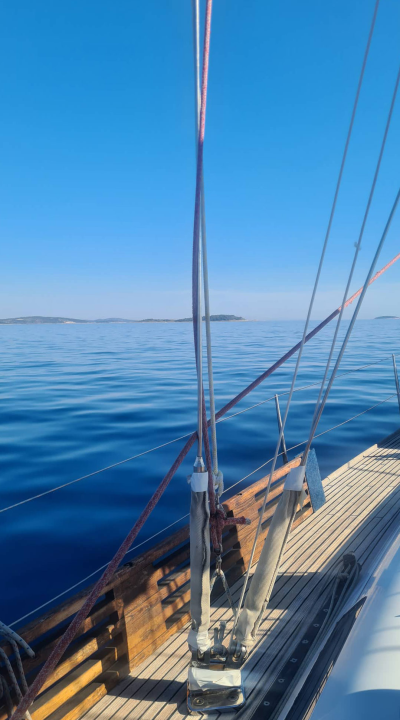 Bili smo na Palagruži, Lastovu, Proizdu i Biševu: Plaže na kopnu su ok, ali ništa se ne može usporediti s jedrenjem oko dalmatinskih otoka