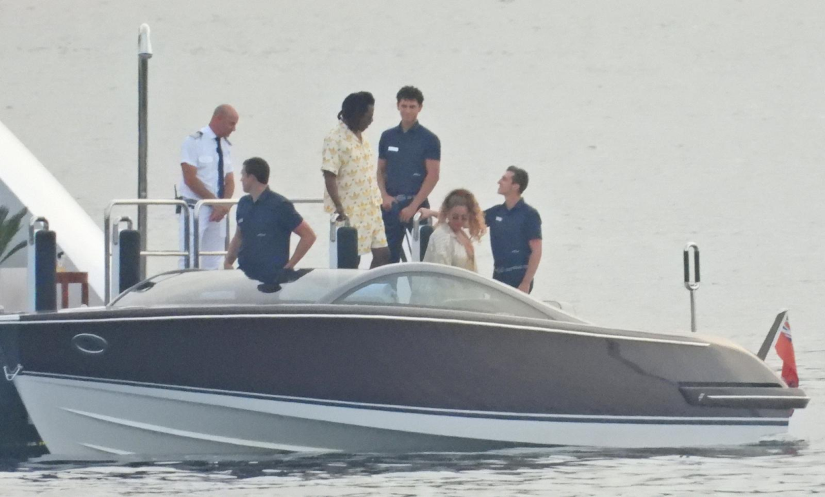 Beyonce i Jay-Z uživaju na Prukljanu: S djecom gliserom otišli na večeru