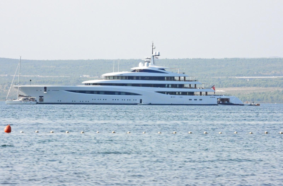 Beyonce i Jay-Z uživaju na Prukljanu: S djecom gliserom otišli na večeru