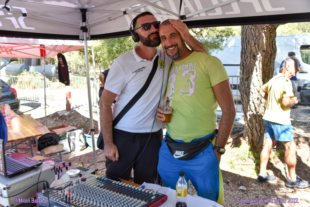 Završen treći po redu Šibenski triatlon u kanalu sv. Ante: Evo tko su pobjednici 