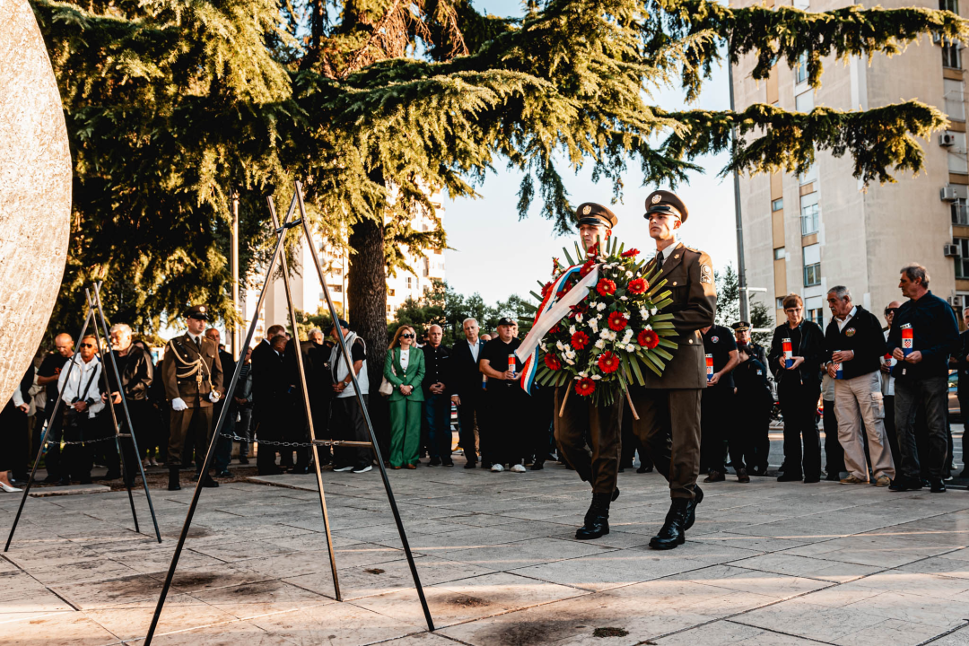 Šibenčani komemoracijom na Baldekinu i mimohodom obilježili 31. obljetnicu Rujanskog rata