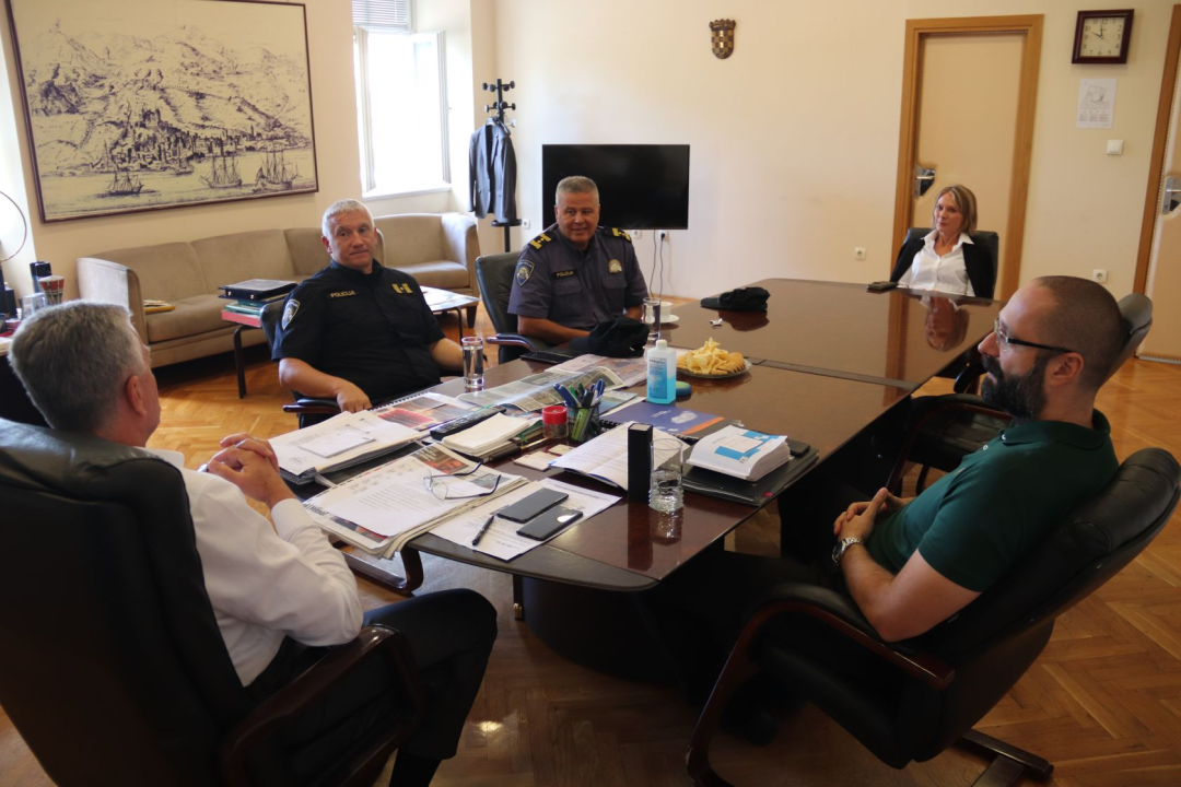 Gradonačelnik Burić primio starog i novog načelnika PU Šibensko-kninske 