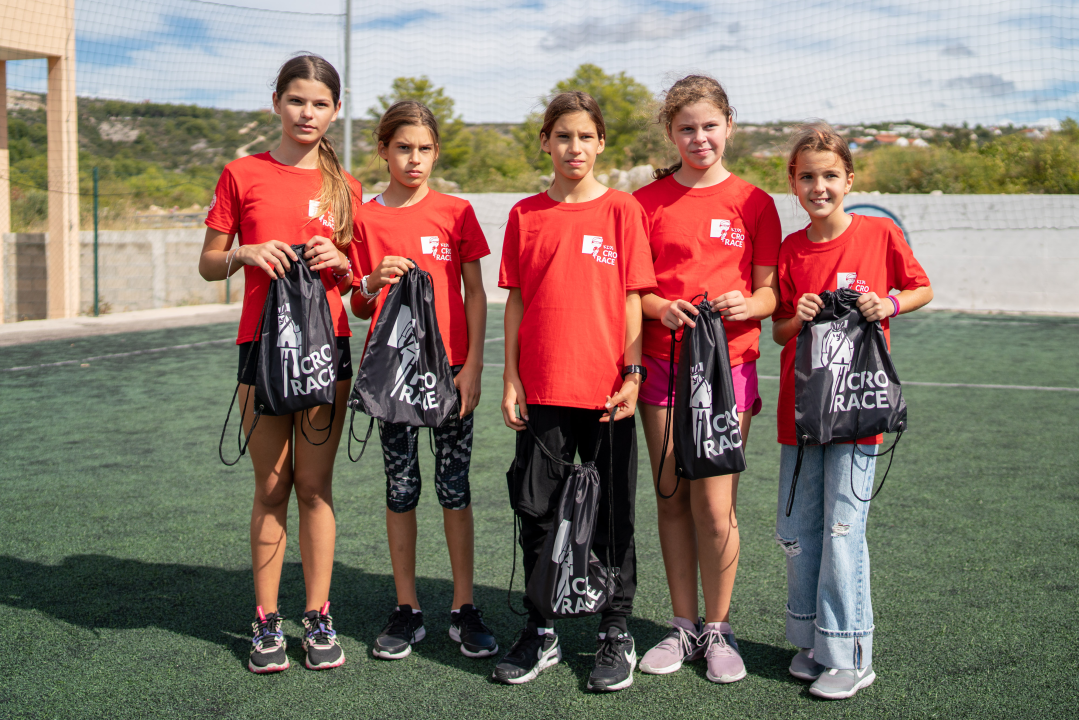 U Primoštenu održan Kids CRO Race: Matija, Leo, Dora i Isabella pobjednici su virtualne utrke 