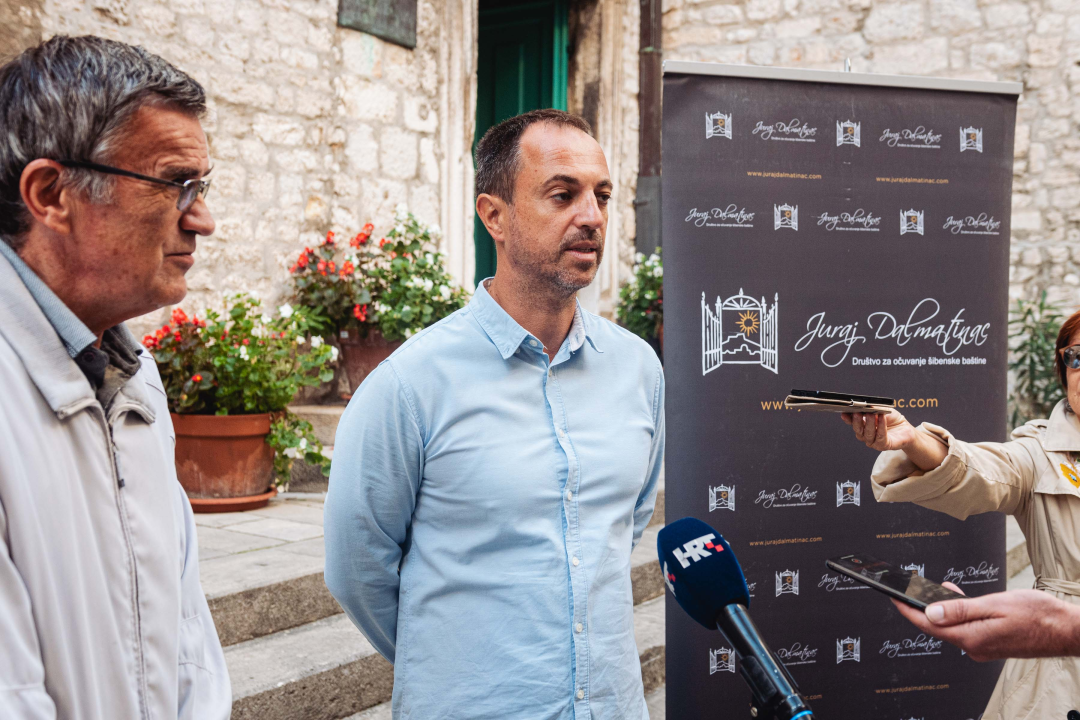 Studenti splitske akademije obnavljaju dva renesansna portala na ulazu u Muzej: ‘Ovo je velika čast’