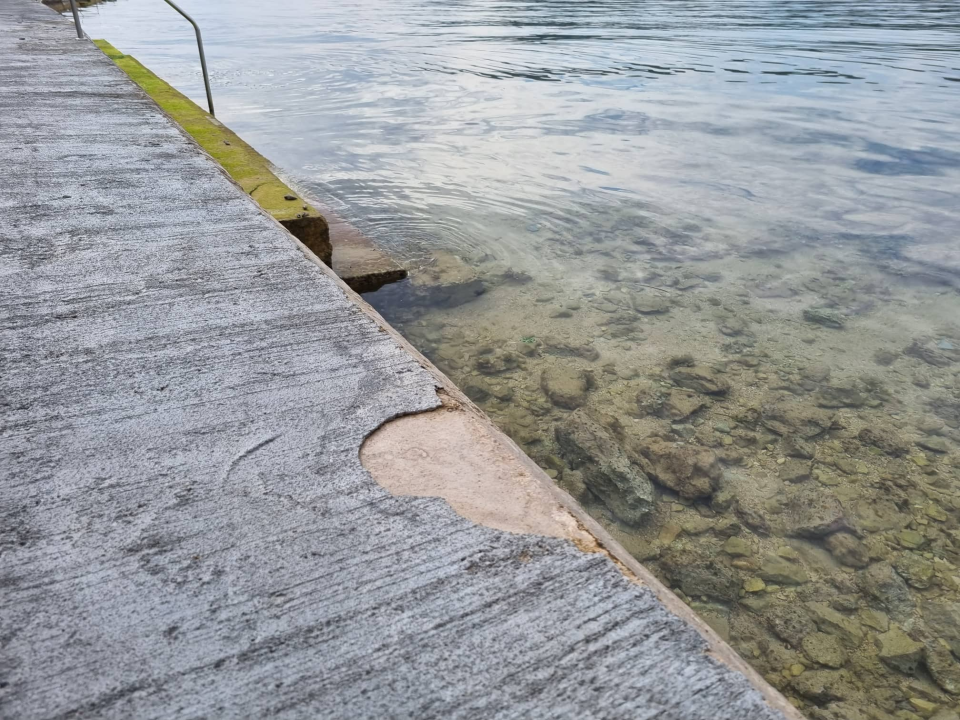 Sanacija plaže u Zablaću neće skoro: Grad raskinuo ugovor s izvođačem radova, traže novog 