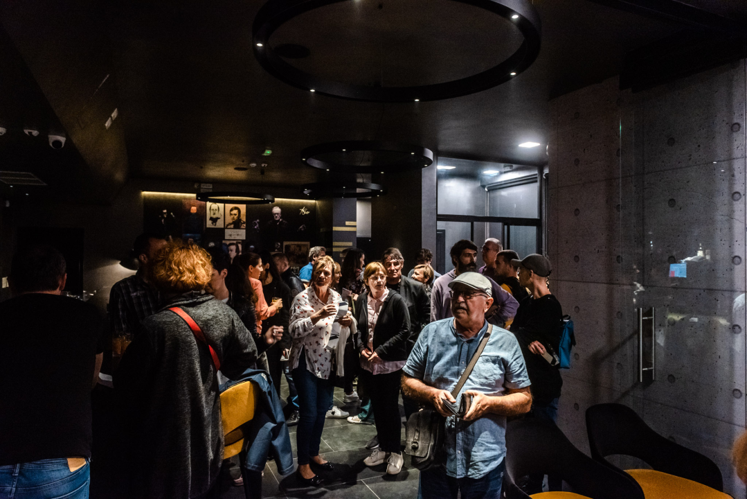 Totalno drugačija projekcija: Prije filma o Bowieju, posjetitelji u Arsenu uživali u glazbi i 'Stardust' koktelima