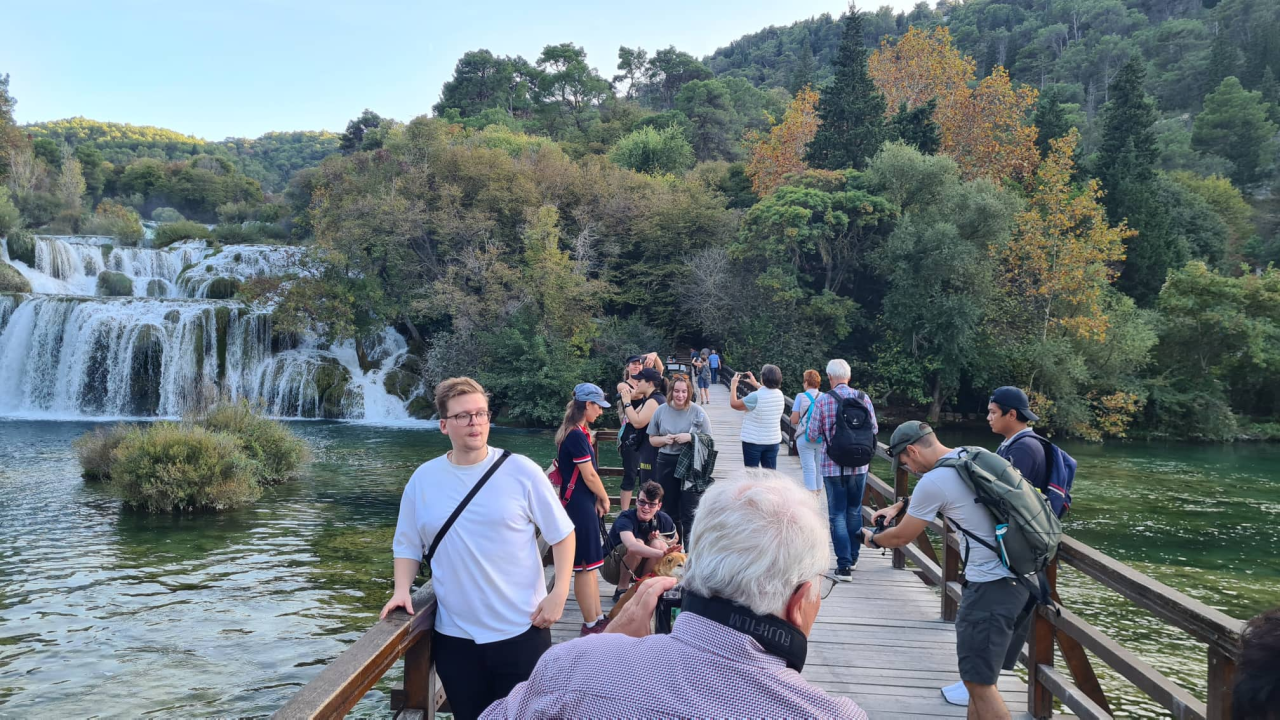 Lijepo vrijeme brojni iskoristili za đir do Skradinskog buka