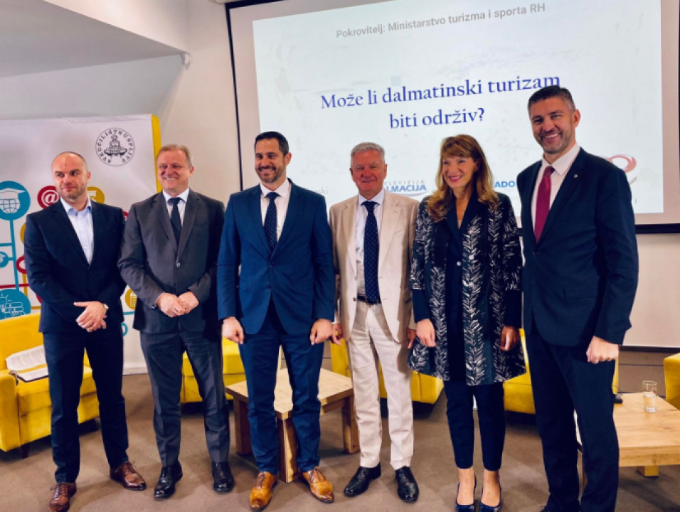 Netko je izbacao smeće na području Jelinjaka: 'Kako mogu tako besramno bacati?'